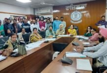 Deputy Commissioner and SSP instruct cluster and nodal officers to remain steadfast in the field from morning to evening Deputy Commissioner and SSP instruct