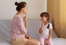 अपने छोटे बच्चों को जरूर सिखाएं ये 5 सेफ्टी रूल्स, बिगड़ती परिस्थितियों में काम आएंगी महत्वपूर्ण बातें अपने छोटे बच्चों को जरूर सिखाएं ये 5 सेफ्टी रूल्स, बिगड़ती परिस्थितियों में काम आएंगी महत्वपूर्ण बातें