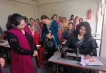 मंडी में ग्रामीण महिलाओं को आत्मनिर्भर बनाने के लिए चार माह का सिलाई प्रशिक्षण कार्यक्रम शुरू हिमाचल प्रदेश फसल विविधीकरण प्रोत्साहन परियोजना (चरण–II) के अंतर्गत ग्रामीण महिलाओं के कौशल विकास और आजीविका संवर्धन को बढ़ावा देने