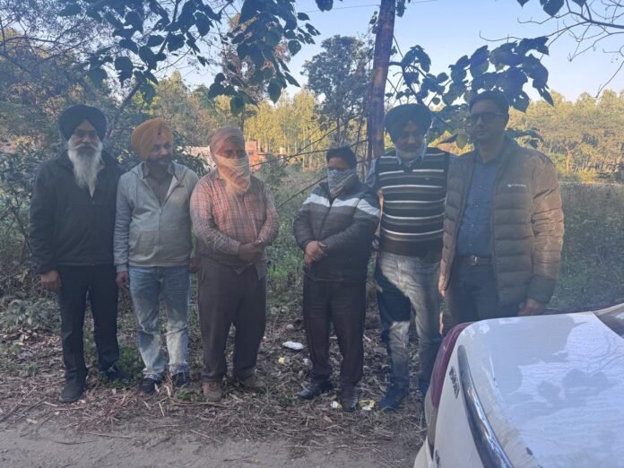 factrecorder जेई और ठेकेदार 15,000 रुपये की