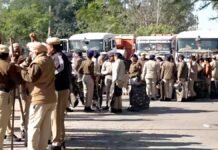चंडीगढ़ में महापंचायत: 10 हजार किसान जुटे, किसान आंदोलन के पांच साल पूरे; सुरक्षा के लिए BSF तैनात चंडीगढ़ में महापंचायत: 10 हजार किसान जुटे, किसान आंदोलन के पांच साल पूरे; सुरक्षा के लिए BSF तैनात