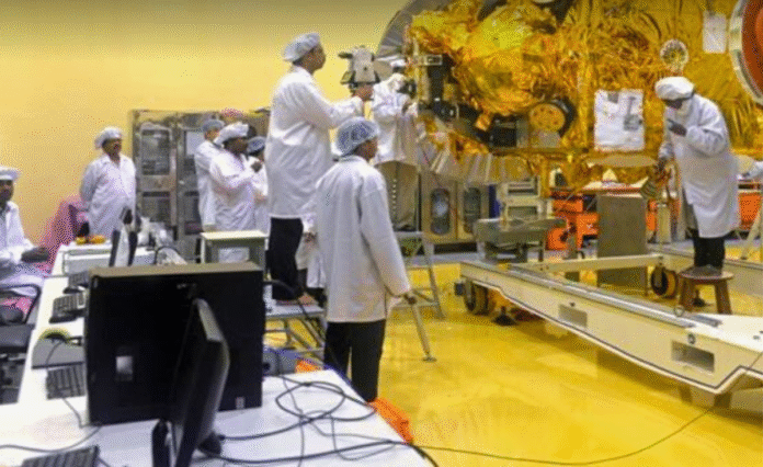 ISRO में अप्रेंटिस का सुनहरा मौका, KVS–NVS भर्ती के टियर-1 एग्जाम की डेट्स घोषित