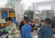 कुरुक्षेत्र में ट्रक और कार की जोरदार टक्कर, आग लगने से सरकारी वकील सहित दो की मौ/त, एक की अस्पताल में मौ/त कुरुक्षेत्र में ट्रक और कार की जोरदार टक्कर, आग लगने से सरकारी वकील सहित दो की मौ/त, एक की अस्पताल में मौ/त