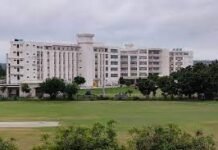 दिल्ली धमाके का लिंक फरीदाबाद की अल-फलाह यूनिवर्सिटी से! पुलिस की छापेमारी, संदिग्ध प्रोफेसर पर जांच तेज दिल्ली धमाके का लिंक फरीदाबाद की अल-फलाह यूनिवर्सिटी से! पुलिस की छापेमारी, संदिग्ध प्रोफेसर पर जांच तेज