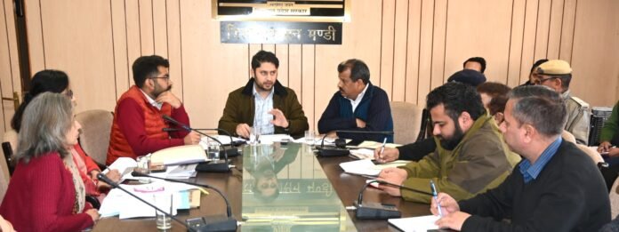 factrecorder मंडी के पड्डल मैदान में होगा प्रदेश सरकार के तीन वर्ष पूर्ण होने पर राज्य स्तरीय कार्यक्रम, उपायुक्त ने की तैयारियों की समीक्षा