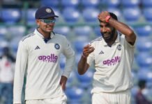 IND vs SA: गिल-बुमराह भारत लौटेंगे, पंत की जगह नया कीपर लगभग तय IND vs SA: गिल-बुमराह भारत लौटेंगे, पंत की जगह नया कीपर लगभग तय