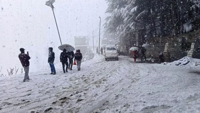 factrecorder हिमाचल में कड़ाके की ठंड, 13 जगहों पर पारा 5 डिग्री से नीचे; मैदानी इलाकों में पांच दिन कोहरे का अलर्ट