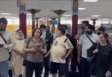 यात्री परेशान: इंडिगो की एक दर्जन से अधिक फ्लाइटें रद्द, चंडीगढ़ एयरपोर्ट पर हंगामा यात्री परेशान: इंडिगो की एक दर्जन से अधिक फ्लाइटें रद्द, चंडीगढ़ एयरपोर्ट पर हंगामा