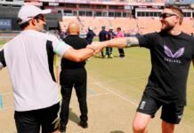 Ashes में इंग्लैंड की करारी हार पर आइसलैंड क्रिकेट का तंज: गंभीर के बाद अब मैकुलम को भी ‘कोचिंग लिस्ट’ से बाहर किया Ashes में इंग्लैंड की करारी हार पर आइसलैंड क्रिकेट का तंज: गंभीर के बाद अब मैकुलम को भी ‘कोचिंग लिस्ट’ से बाहर किया