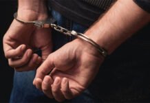 थाना 31 पुलिस की बड़ी सफलता: इंस्पेक्टर राजीव कुमार की टीम ने नशा तस्कर को किया गिरफ्तार थाना 31 पुलिस की बड़ी सफलता: इंस्पेक्टर राजीव कुमार की टीम ने नशा तस्कर को किया गिरफ्तार