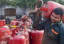 घरेलू गैस सिलेंडर हो सकता है महंगा? एलपीजी सब्सिडी के फॉर्मूले में बदलाव पर सरकार की तैयारी