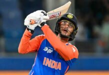 45 छक्कों की बरसात, 40 मिनट की गेंदबाजी: विजय हजारे ट्रॉफी के जरिए वनडे टीम में एंट्री चाहते हैं अभिषेक शर्मा? 45 छक्कों की बरसात, 40 मिनट की गेंदबाजी: विजय हजारे ट्रॉफी के जरिए वनडे टीम में एंट्री चाहते हैं अभिषेक शर्मा?