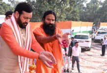 धर्मक्षेत्र-कुरुक्षेत्र से गूंजा गीता का संदेश, अंतरराष्ट्रीय गीता महोत्सव के दौरान 21 हजार बच्चों सहित विभिन्न देशों में हुआ वैश्विक गीता पाठ अंतरराष्ट्रीय गीता महोत्सव के अंतर्गत सोमवार को धर्मक्षेत्र–कुरुक्षेत्र के केशव पार्क में भव्य और ऐतिहासिक वैश्विक गीता पाठ आयोजित किया गया।