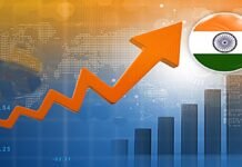 वैश्विक सुस्ती के दौर में भारत की उपलब्धि: 2025 में घरेलू मजबूती के दम पर बना दुनिया का चमकता सितारा