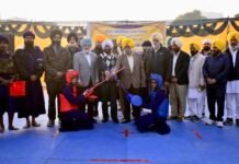 माता-पिता बच्चों को बाणी और विरासत से जोड़ने के लिए गुरु इतिहास से अधिक से अधिक अवगत कराएं : विधायक कुलवंत सिंह माता-पिता बच्चों को बाणी और विरासत से जोड़ने के लिए गुरु इतिहास से अधिक से अधिक अवगत कराएं : विधायक कुलवंत सिंह