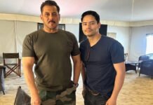 गोल्डन ग्लोब इवेंट में सलमान खान का जलवा, इदरीस एल्बा संग फोटो वायरल—फैंस बोले ‘माशाल्लाह भाईजान’ बॉलीवुड सुपरस्टार सलमान खान इस साल सऊदी अरब के जेद्दा में आयोजित रेड सी इंटरनेशनल फिल्म फेस्टिवल में पहुंचे, जहां गोल्डन