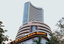 Share Market Today: हरे निशान में हुई शुरुआत, लेकिन शुरुआती कारोबार में सेंसेक्स-निफ्टी फिसले; डॉलर के मुकाबले रुपया फिर कमजोर Share Market Today: हरे निशान में हुई शुरुआत, लेकिन शुरुआती कारोबार में सेंसेक्स-निफ्टी फिसले; डॉलर के मुकाबले रुपया फिर कमजोर