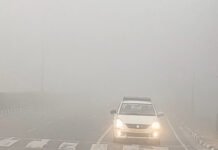 चंडीगढ़ में घना कोहरा: दृश्यता 10 मीटर तक घटी, फॉग लैंप के सहारे चले वाहन; एक जनवरी को बारिश के आसार