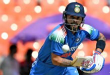 विशाखापत्तनम में फिर लिखेगा इतिहास? विराट कोहली बस एक शतक दूर, 7 साल पुराना करिश्मा दोहराने की दहलीज़ पर विशाखापत्तनम में फिर लिखेगा इतिहास? विराट कोहली बस एक शतक दूर, 7 साल पुराना करिश्मा दोहराने की दहलीज़ पर