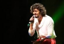 सोनू निगम की स्मार्ट कमाई: 19 लाख रुपये महीना किराया, 12.61 करोड़ की लीज डील से हुई बड़ी कमाई! सोनू निगम की स्मार्ट कमाई: 19 लाख रुपये महीना किराया, 12.61 करोड़ की लीज डील से हुई बड़ी कमाई!