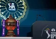 IPL ऑक्शन 2026: टीचर के बेटे बने करोड़पति, 4 खिलाड़ियों पर लुटे करीब 40 करोड़ रुपये अबू धाबी में हुए आईपीएल 2026 के ऑक्शन ने कई युवा खिलाड़ियों की किस्मत रातों-रात बदल दी। खास बात यह रही कि जिन चार खिलाड़ियों