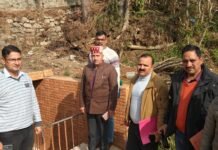 उपमंडल गोहर में पीलिया की रोकथाम को लेकर समीक्षा बैठक, जल स्रोतों का निरीक्षण