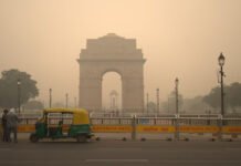 दिल्ली की हवा में मामूली सुधार: ‘बेहद खराब’ से ‘खराब’ श्रेणी में पहुंचा AQI, जानें ताजा हाल