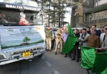 हिमाचल प्रदेश ने भूटान को भेंट किए चिलगोजा के पौधे मुख्यमंत्री ने वाहन को हरी झंडी दिखा किया रवाना