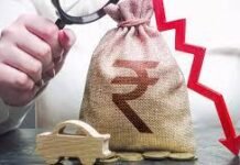 रुपए में ‘महा-संकट’ जारी: डॉलर के मुकाबले गिरावट 4 हफ्तों के लोअर लेवल पर, जल्द आ सकती है ऐतिहासिक गिरावट