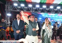 राज्यपाल ने अंतरराष्ट्रीय शिवरात्रि महोत्सव की सांस्कृतिक संध्या में की शिरकत