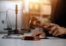 चंडीगढ़ में महिला से आंख मारकर अभद्र इशारे करना पड़ा महंगा, कोर्ट ने दोषी को 10 हजार रुपये जुर्माना लगाकर सिखाया सबक