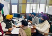 हरजोत सिंह बैंस ने स्वां नदी और सतलुज दरिया पर बनाए जा रहे पुलों की प्रगति का जायजा लिया