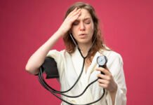 महिलाओं में माइग्रेन बढ़ा सकता है हाई ब्लड प्रेशर का खतरा, इन बातों का रखें खास ध्यान