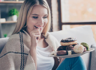 क्या रोज खाना खाने के बाद मीठा खाना सही है? एक्सपर्ट ने बताया सेहत का पूरा सच