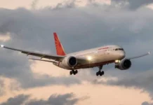 एयर इंडिया की बड़ी चूक: दिल्ली-वैंकूवर फ्लाइट 8 घंटे हवा में उड़ने के बाद लौटी, गलत विमान भेजने का मामला