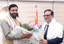 मुख्यमंत्री नायब सिंह सैनी से मिले सिंगापुर इंडिया बिज़नेस फोरम के अध्यक्ष प्रसून मुखर्जी हरियाणा में निवेश के नए अवसरों पर हुई चर्चा