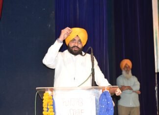 तरुनप्रीत सिंह सौंद द्वारा युवाओं से राष्ट्र निर्माण के लिए शहीद-ए-आजम भगत सिंह के पदचिह्नों पर चलने की अपील