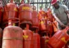 एलपीजी बुकिंग नियमों में बदलाव की खबरें गलत, सरकार ने किया साफ—घबराने की जरूरत नहीं