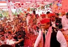 होली के मौके पर अखिलेश यादव का भाजपा पर तीखा हमला, पीडीए को एकजुट होने का दिया संदेश