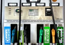 पेट्रोल-डीजल 25-28 रुपये महंगे होने की खबरें फर्जी, पेट्रोलियम एवं प्राकृतिक गैस मंत्रालय ने किया साफ इनकार