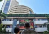 शेयर बाजार में बड़ी गिरावट: BSE Sensex 900 अंक टूटा, Nifty 50 24,000 के नीचे, रुपया रिकॉर्ड कमजोरी पर
