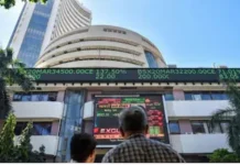 शेयर बाजार में बड़ी गिरावट: BSE Sensex 900 अंक टूटा, Nifty 50 24,000 के नीचे, रुपया रिकॉर्ड कमजोरी पर
