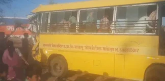 बाड़मेर में बड़ा सड़क हादसा: स्कूल बस को ट्रक ने मारी टक्कर, 10 बच्चे घायल, 5 की हालत गंभीर