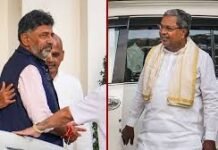 कर्नाटक में CM पद को लेकर घमासान तेज: शिवकुमार के समर्थन में उतरे स्वामीजी, कांग्रेस को दी चेतावनी