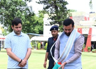 मुख्यमंत्री नायब सिंह सैनी ने संत कबीर कुटीर में किया पौधारोपण