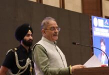 राष्ट्र निर्माण में सिविल सोसाइटी की महत्त्वपूर्ण भूमिका: राज्यपाल जम्मू में रोटरी क्लब लीडरशिप लर्निंग सेमिनार को किया संबोधित