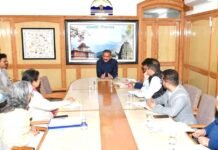 मुख्यमंत्री ने स्वास्थ्य विभाग की समीक्षा बैठक की अध्यक्षता की