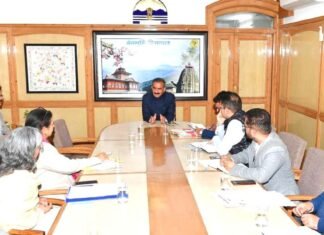 मुख्यमंत्री ने स्वास्थ्य विभाग की समीक्षा बैठक की अध्यक्षता की