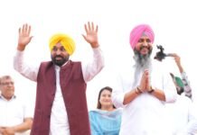 CM Bhagwant Singh Mann interacts with people during Lok Milni at Ghogra in Dasuya constituency of Hoshiarpur district