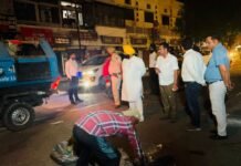 हरजोत सिंह बैंस ने रात 1 बजे अमृतसर में सफाई अभियान की अगुवाई की; गुरु नगरी की सड़कों को साफ-सुथरा रखने के लिए रात 10 बजे से 2 बजे तक चलने वाले सफाई अभियान का किया आगाज़